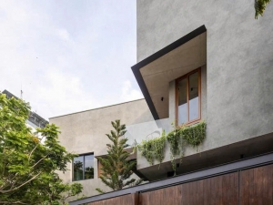 The Beauty of Rawness: Elevating Living Spaces with Concrete Effect Paint