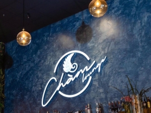 PUKACO & CHAM LOUNGE: When Concrete Paint Creates Elite Tropical Luxury Style