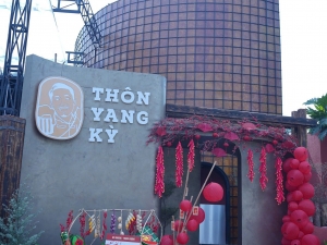 Thôn Yang Kỳ's Customer Attraction Secret: A Facade Transformation with Dinaco Liquid Metal Highlights